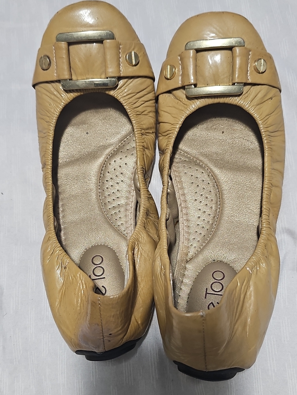 me too Tan Leather Ballet Flats with Gold Buckle Detail